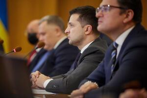 Зеленський: Україна поки не входить до переліку пріоритетних 92 країн, які можуть дістати вакцину у січні – лютому, але ми над цим дуже сильно працюємо