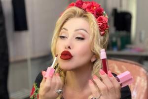 Успенська народилася у Києві