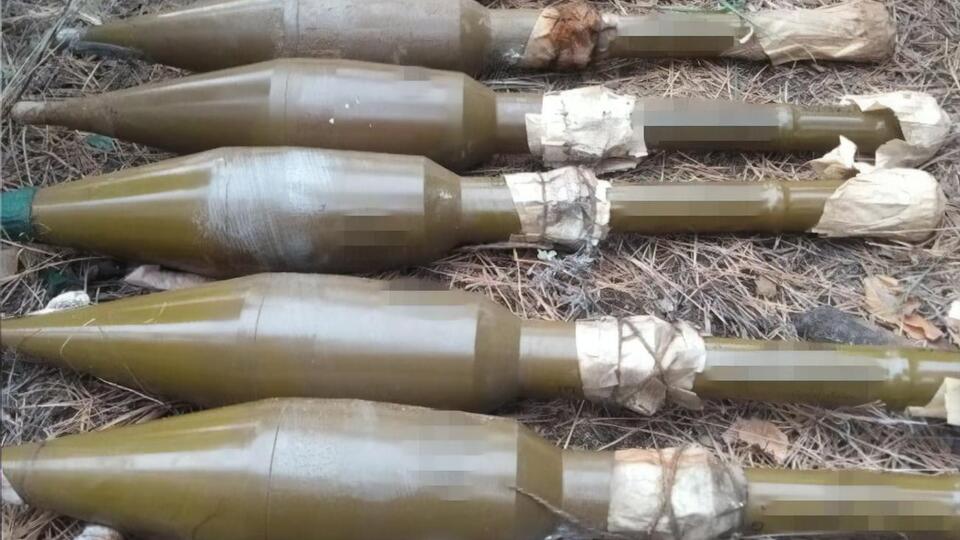 У 2020 році військова контррозвідка СБУ виявила чотири арсенали зі зброєю та боєприпасами