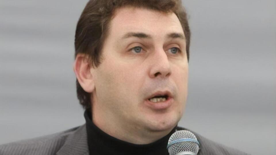 Александр Черненко: Если отбросить политику, а оперировать только юридической составляющей, то у Окружного административного суда Киева есть все основания для признания выборов председателя Киевсовета недействительными