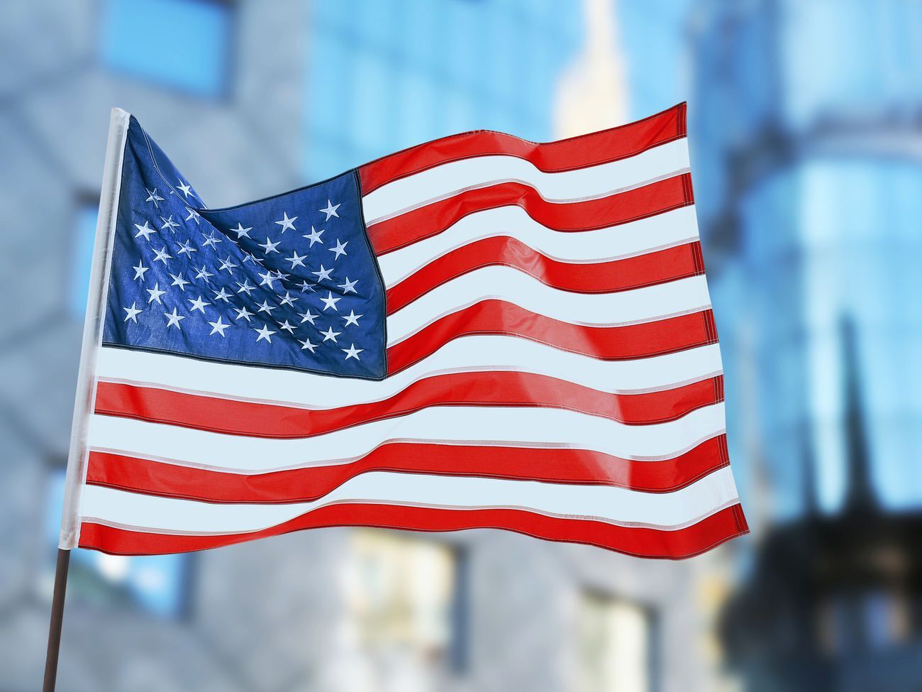 США закроют консульство во Владивостоке и приостановят работу генконсульства в Екатеринбурге