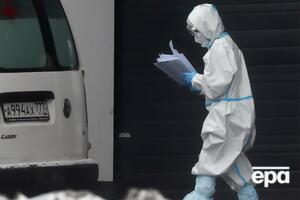 В России за сутки от COVID-19 умерло 585 человек