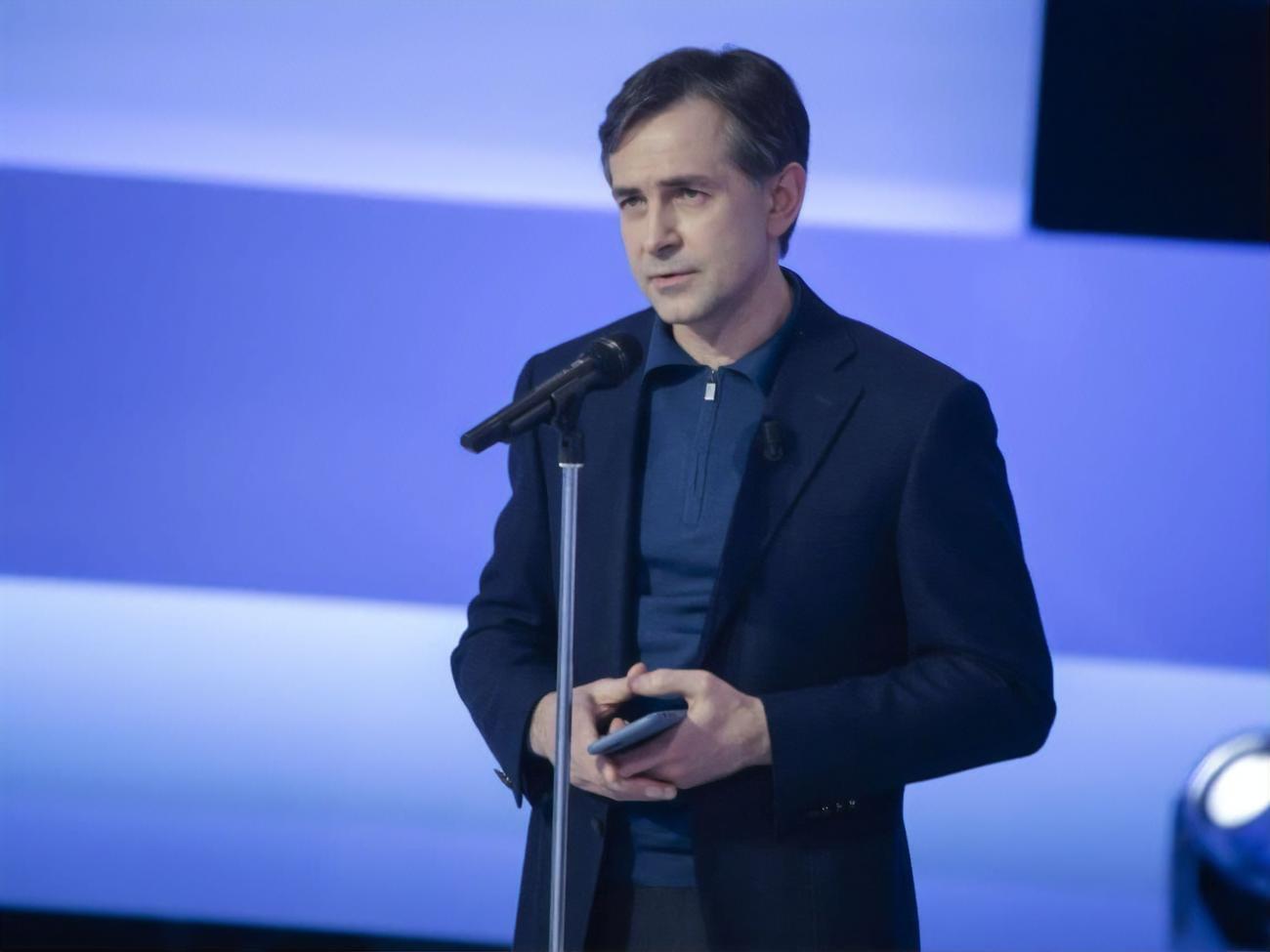 Любченко: У нас на одного работающего – двое с ложкой