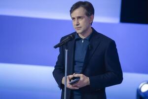 Любченко: У нас на одного работающего – двое с ложкой