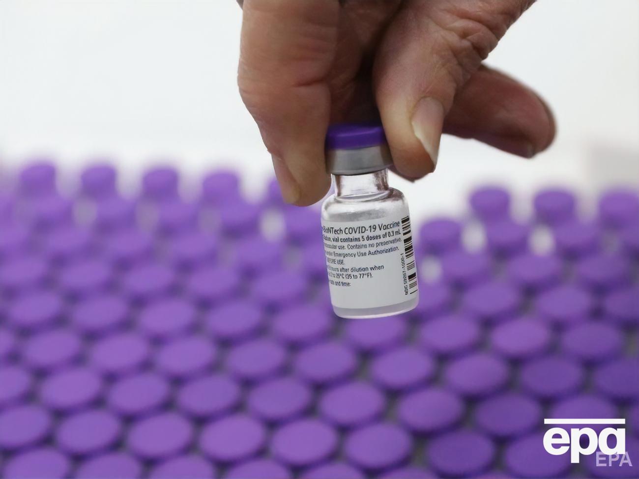 В США одобрили две&nbsp;вакцины от коронавируса