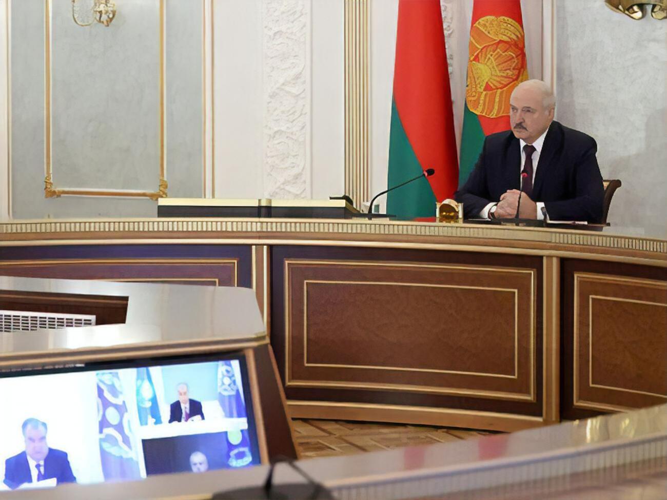 Лукашенко:&nbsp;Сейчас уже нет сомнений, что на кону стояли и до сих пор стоят гражданский мир и целостность Беларуси