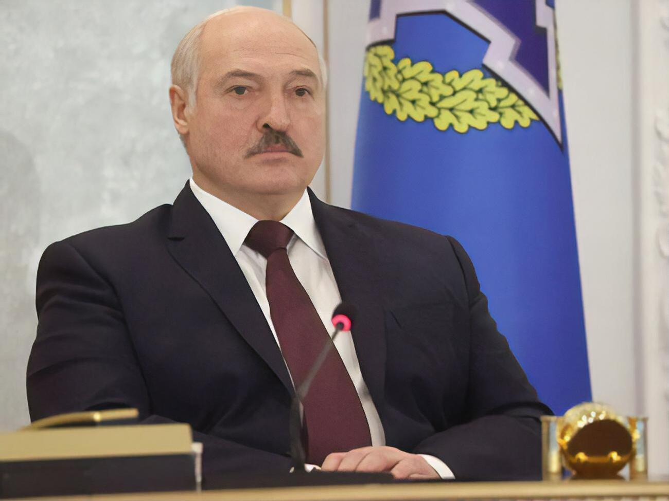 Лукашенко: Світ учергове стоїть на порозі розв'язання неконтрольованої гонки озброєнь