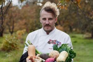 Клопотенко весь час присвячує роботі