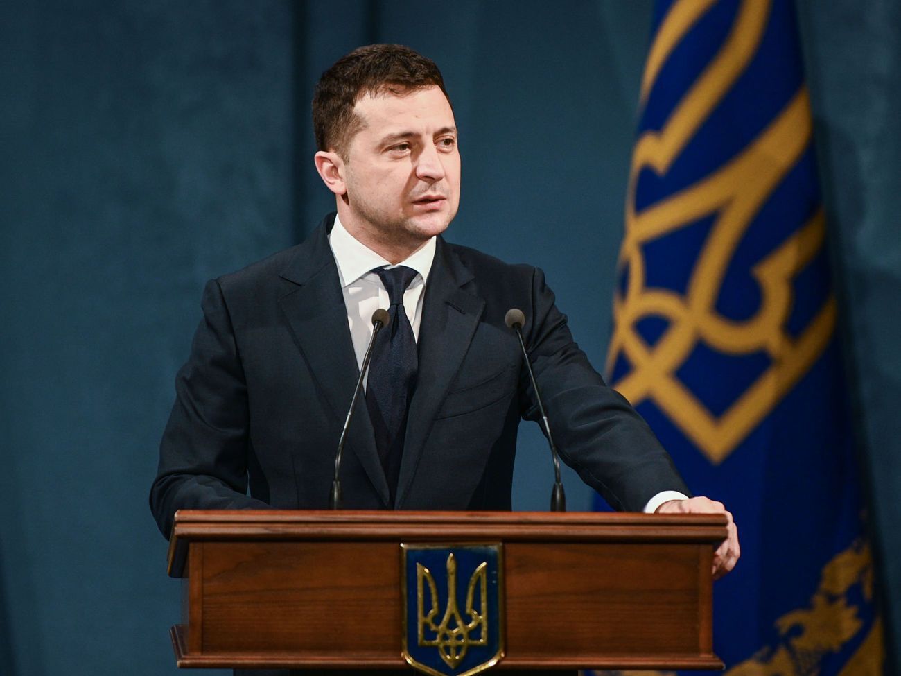 Программы "Квартала 95", где работал Зеленский до президентства, выходили на канале медиагруппы Коломойского