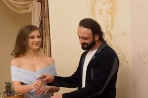 Арзамасова младше Авербуха на 22 года
