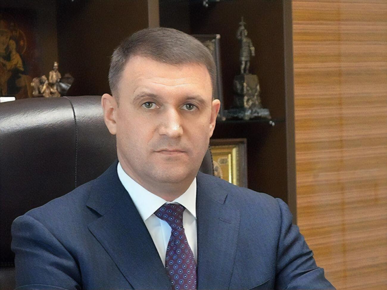 Ранее Мельник работал в Министерстве доходов и сборов