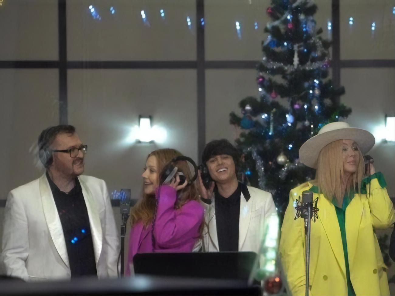 Ролик был снят на студии звукозаписи "З ранку до ночі"