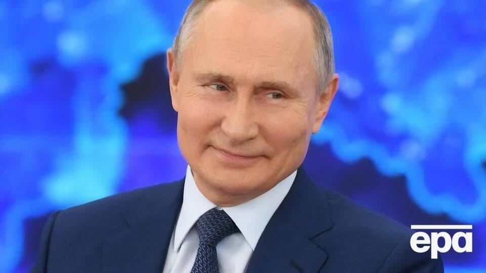 Путін обіймає посаду президента РФ від 2000 року із перервою у 2008–2012 роках