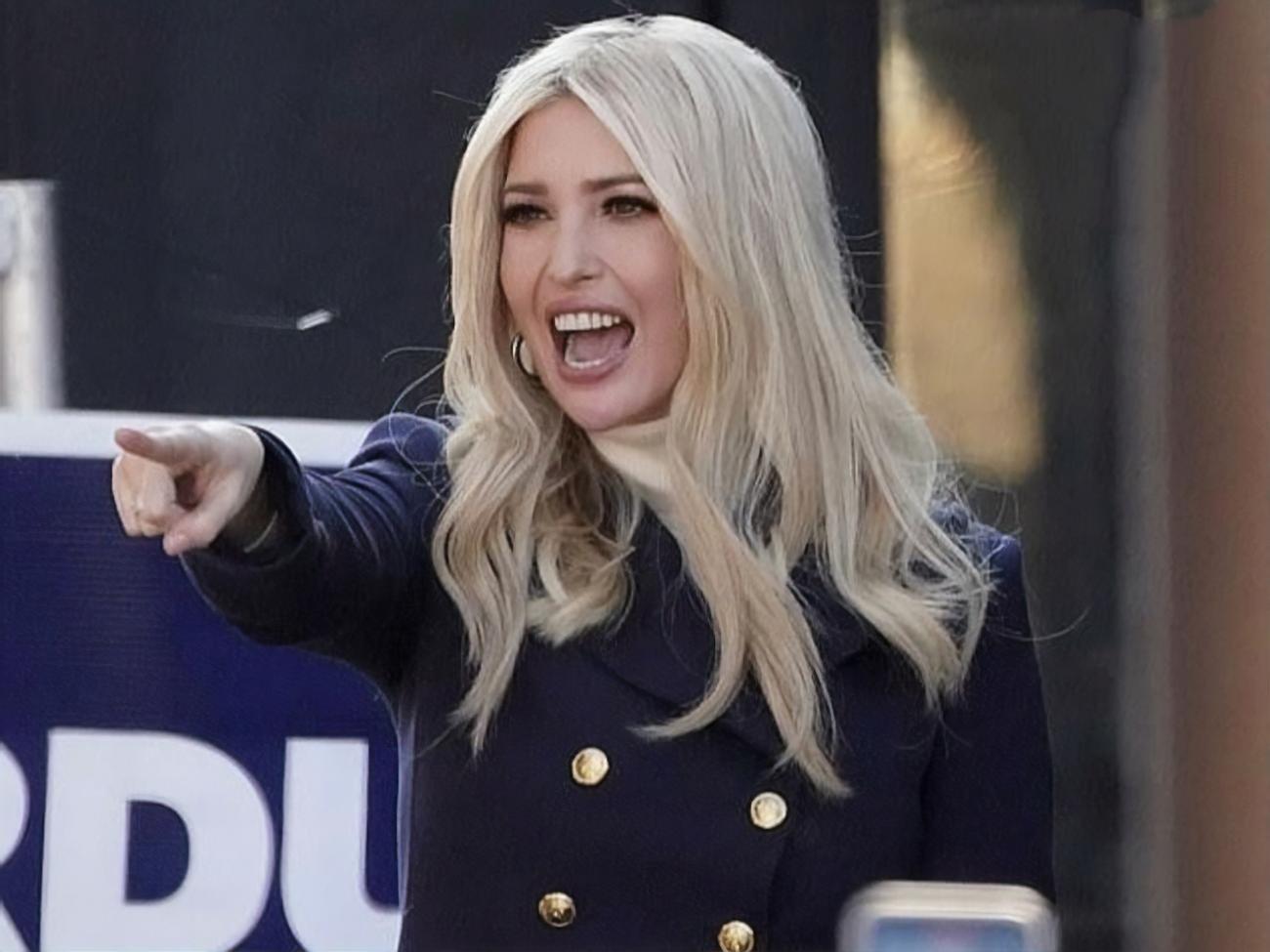 Іванка Трамп вибрала для публічного виступу пальто вартістю $2295