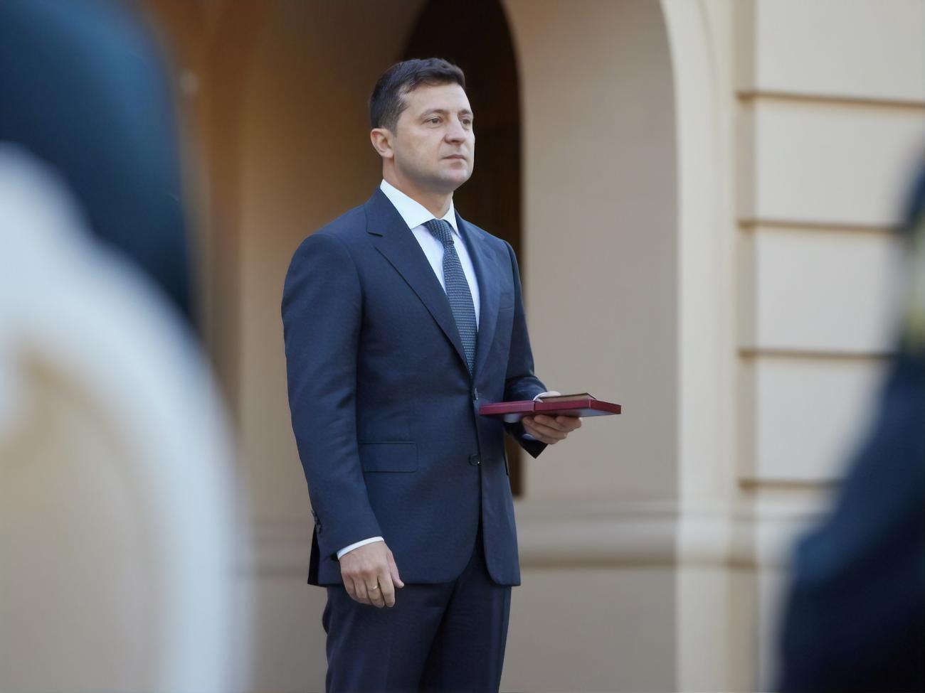 Подоляк вважає, що Зеленський добре розуміється у проблемах, із якими стикається на посаді президента