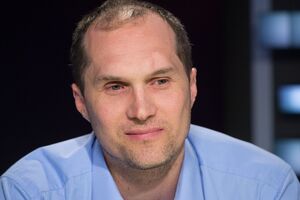Бутусов регулярно публикует статьи о ситуации в Вооруженных силах Украины и боевых действиях на Донбассе