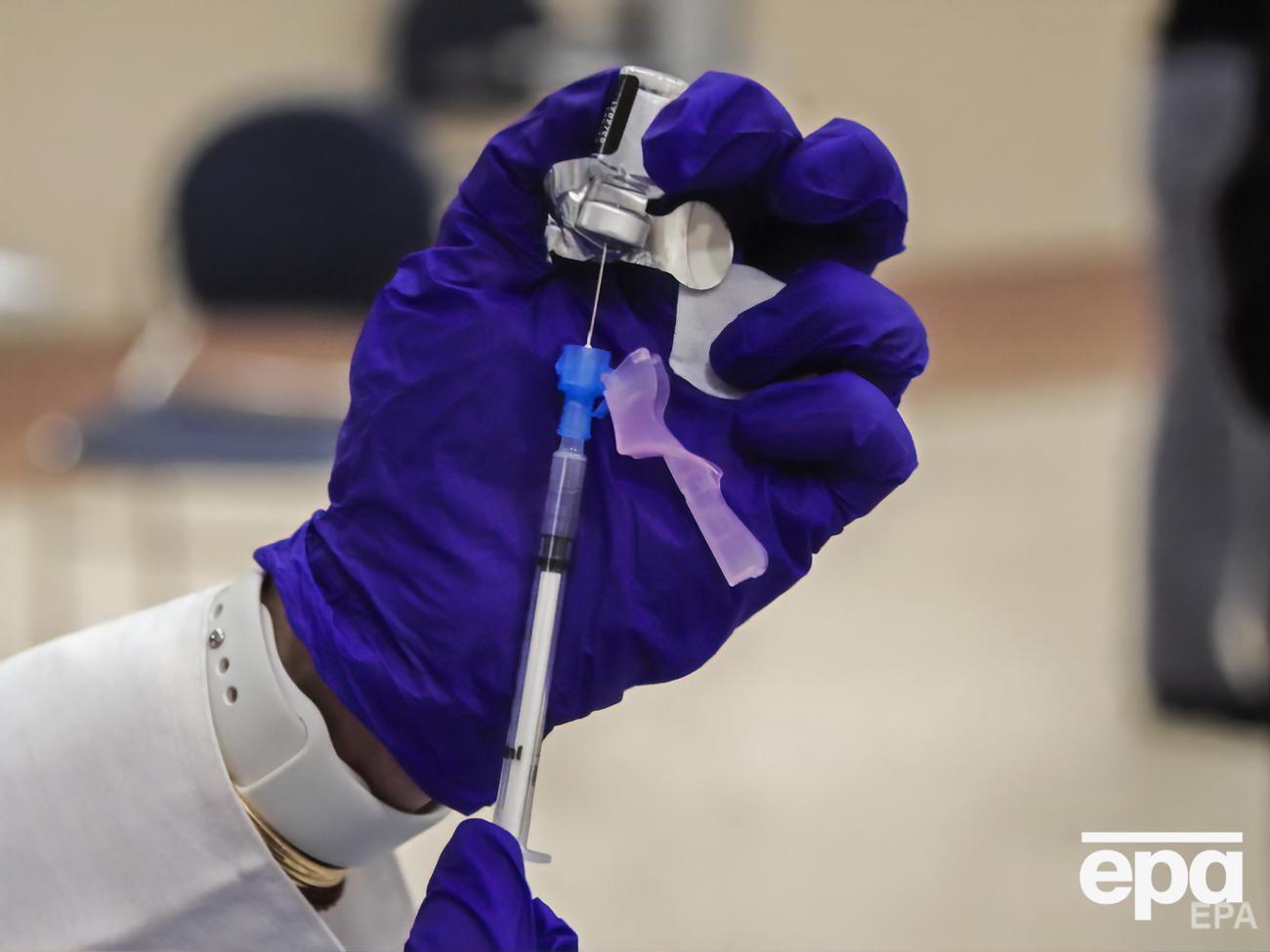 Минздрав хочет охватить вакцинацией 50% населения