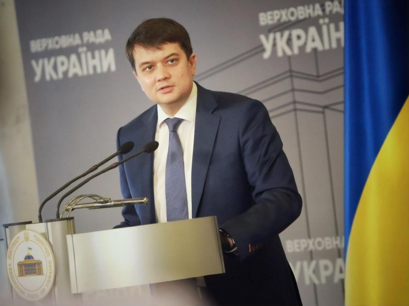 Разумков: Бази НАТО і так стоять біля кордонів Росії