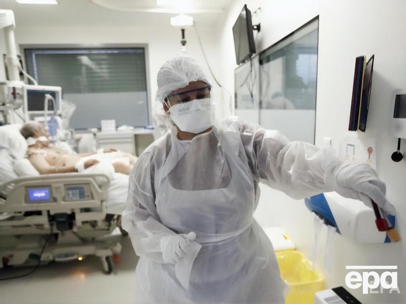 Распространение COVID-19 считается пандемией