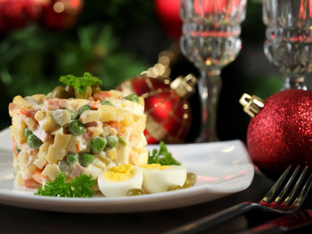 "Оливье"&nbsp;&ndash; любимое многими блюдо новогоднего стола