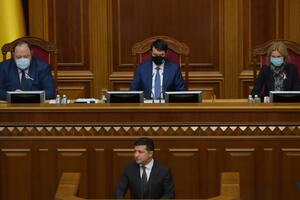 Деятельностью президента украинцы довольны больше, чем работой других государственных институтов