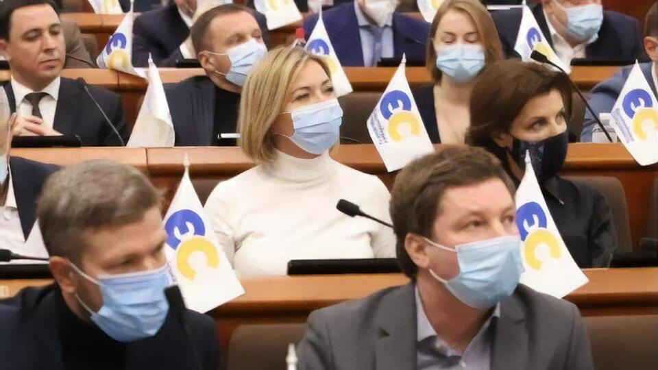 Леонід Ємець (праворуч): "Європейська солідарність" не буде співучасником злочинного розпилу бюджету, який освячується під тиском вулиці Банкової