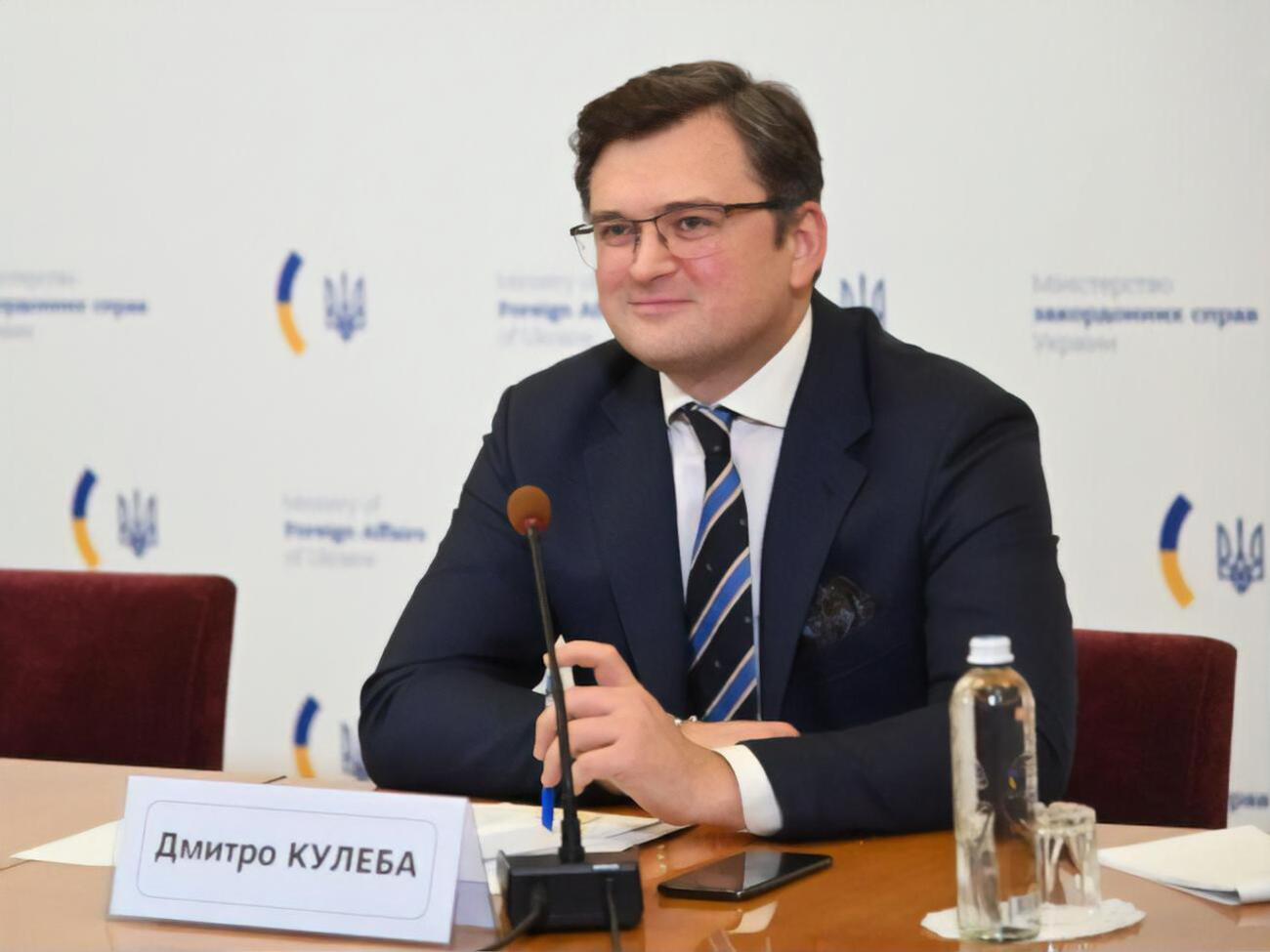 Кулеба сообщил о переговорах с Китаем о поставках вакцины от COVID-19