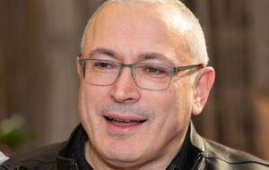 Ходорковский: У грабителя нашего банка текла кровь и граната без чеки в руках. А милиция радостно стояла смотрела, как это все происходило