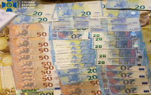 Во время обысков изъято купюр почти на 600 тыс. грн