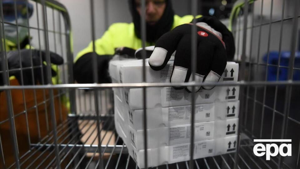 Сегодня вакцину доставили во все страны ЕС