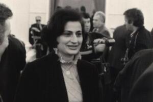 Клара Каспарова целиком посвятила себя карьере сына