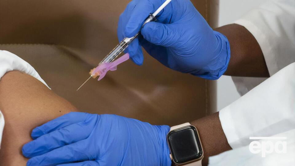 Это первый случай аллергической реакции на вакцину Moderna