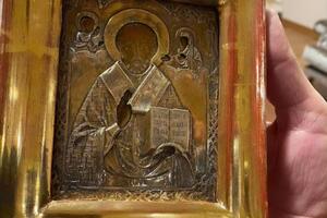 Икону якобы главе сербских ветеранов передали так называемые власти "ДНР/ЛНР"