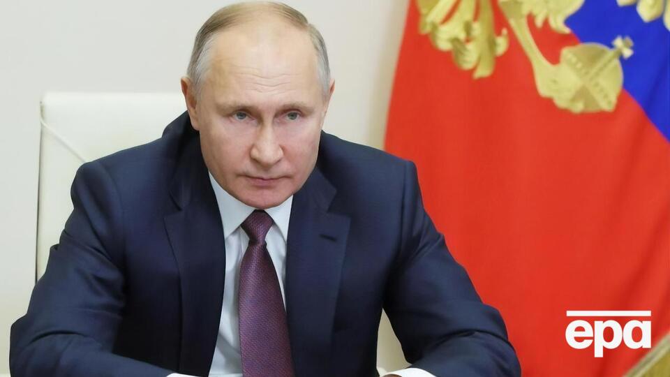 Путин в скором времени сам расскажет о решении сделать прививку от COVID-19