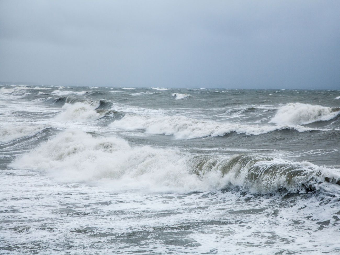 Затоплення судна сталося, за даними ЗМІ, під час шторму