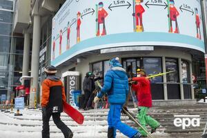 В Швейцарии новый штамм коронавируса подтвердили у двух человек, приехавших из Великобритании