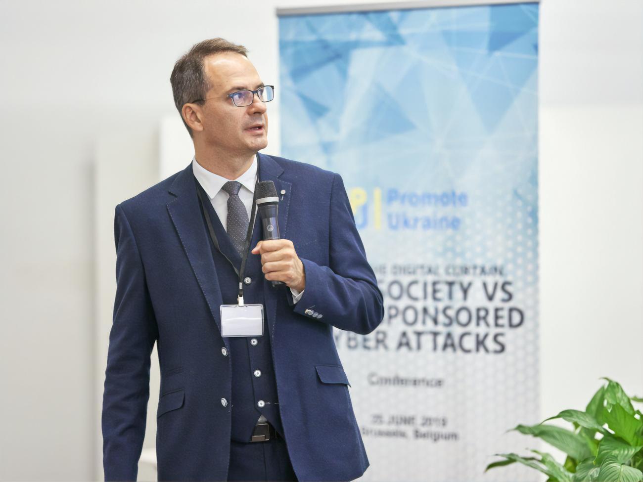 Грозев:&nbsp;Я до сих пор волонтер в&nbsp;Bellingcat и&nbsp;финансирую собственные расследования