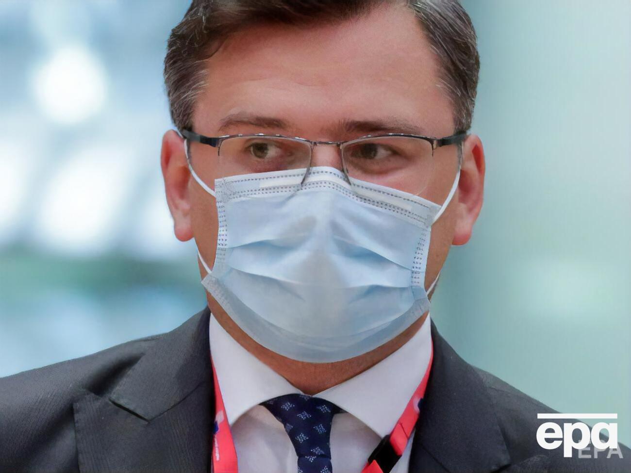 Кулеба:&nbsp;Мы же понимаем, что когда речь идет о российской вакцине, то она является гибридным оружием России против Украины