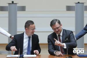 Кулеба (справа): Я сказал: "Петер, все будут мешать этой перезагрузке. Поэтому давай сразу подготовим себя морально к очень тяжелому пути"