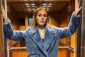 Alyosha: Іноді дівчатка виходять на прогулянку лише вдвох