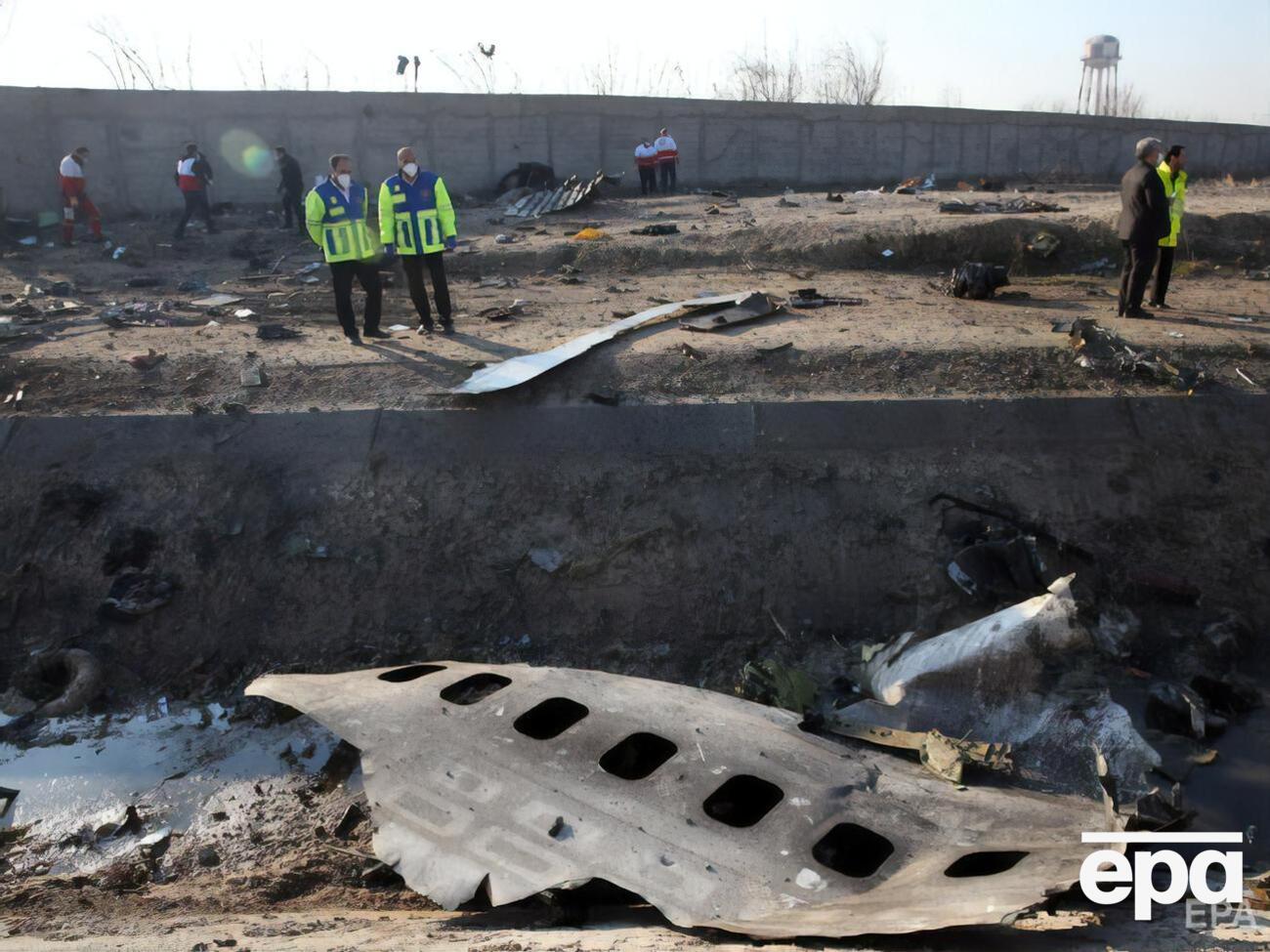 В результате крушения самолета МАУ погибло 11 граждан Украины
