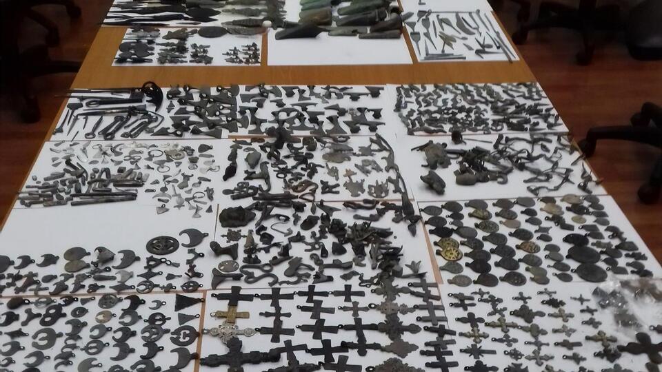 Из Украины пытались вывезти крупную археологическую коллекцию – более 2 тыс. артефактов