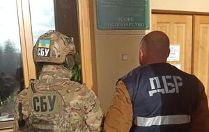 Правоохранители провели более 15 обысков в Киеве и Ровенской области