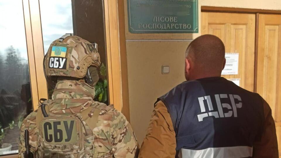 Правоохранители провели более 15 обысков в Киеве и Ровенской области