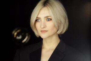 Кекелия: Хочу поблагодарить Лину Костенко за ее стихи, один из которых вдохновил меня на написание песни