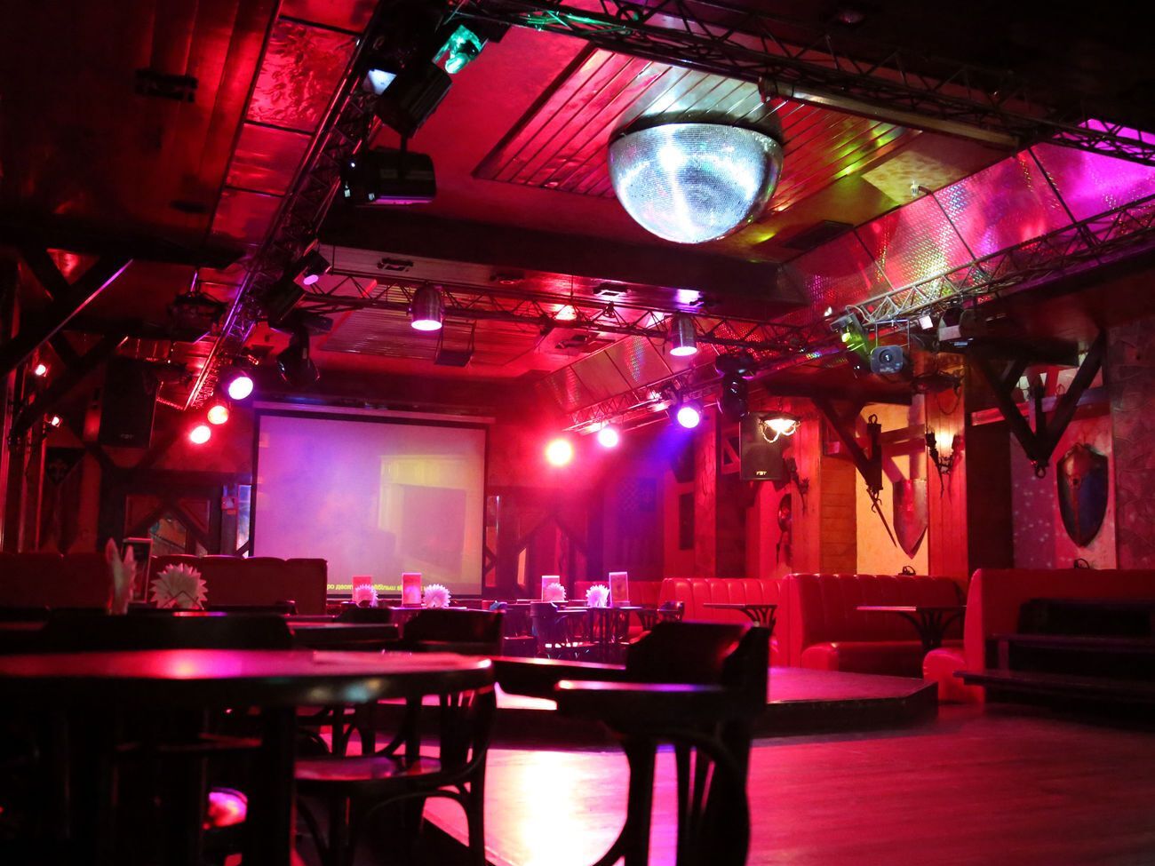 Крищенко: В Киеве больше 2000 баров и ресторанов