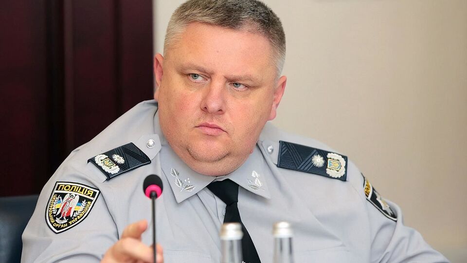 Крищенко заявив, що електрошокери Taser з'являться на озброєнні після того, як відповідне рішення ухвалить Кабмін