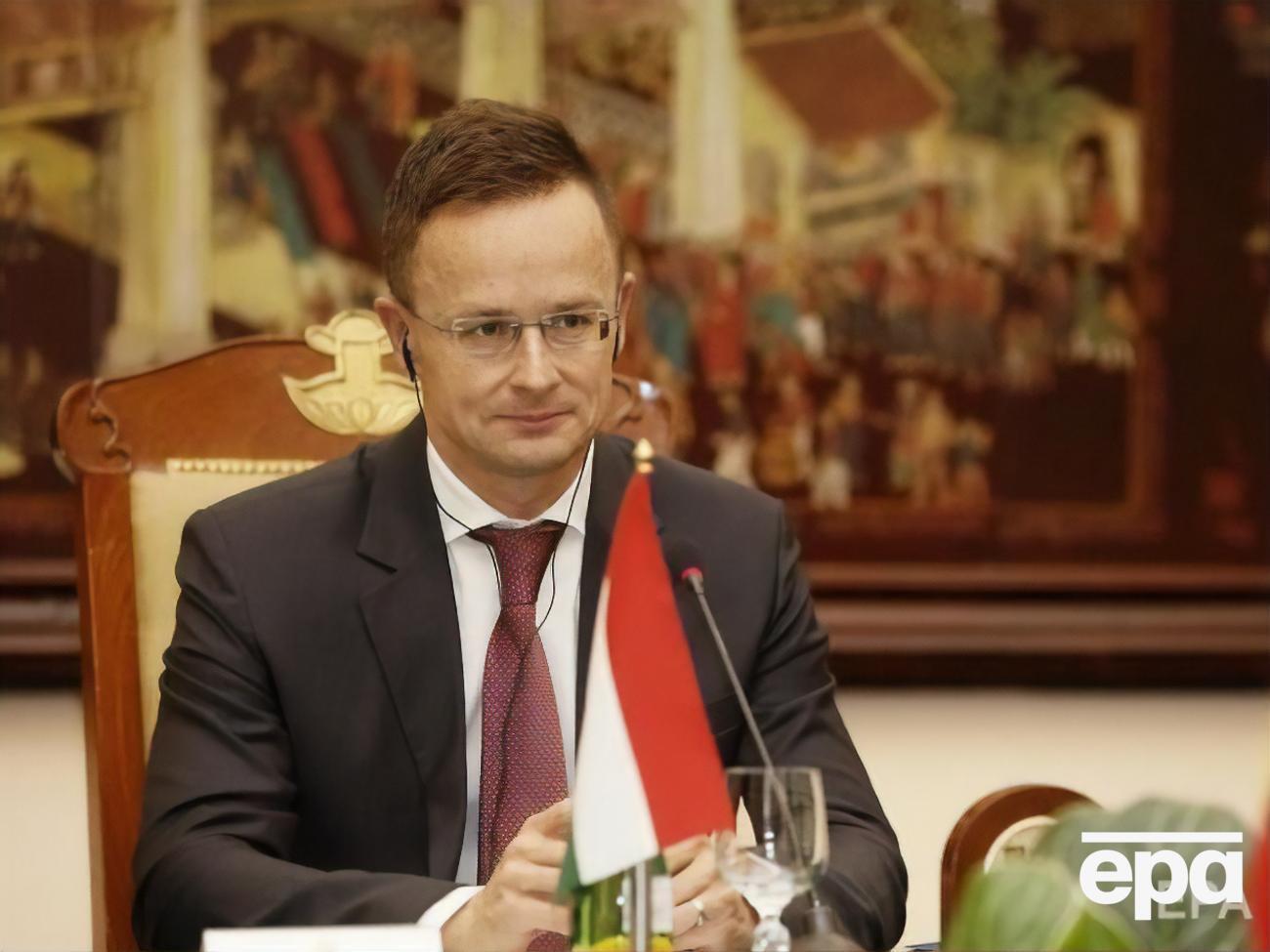 Сіярто хоче, щоб на Закарпаття приїхала місія ОБСЄ