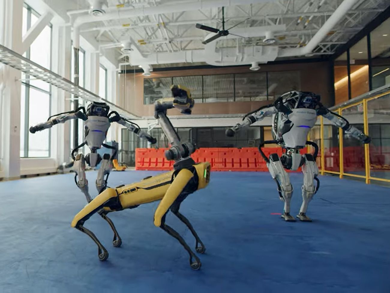Роботы Boston Dynamics станцевали под песню "Do You Love Me" группы The Contours