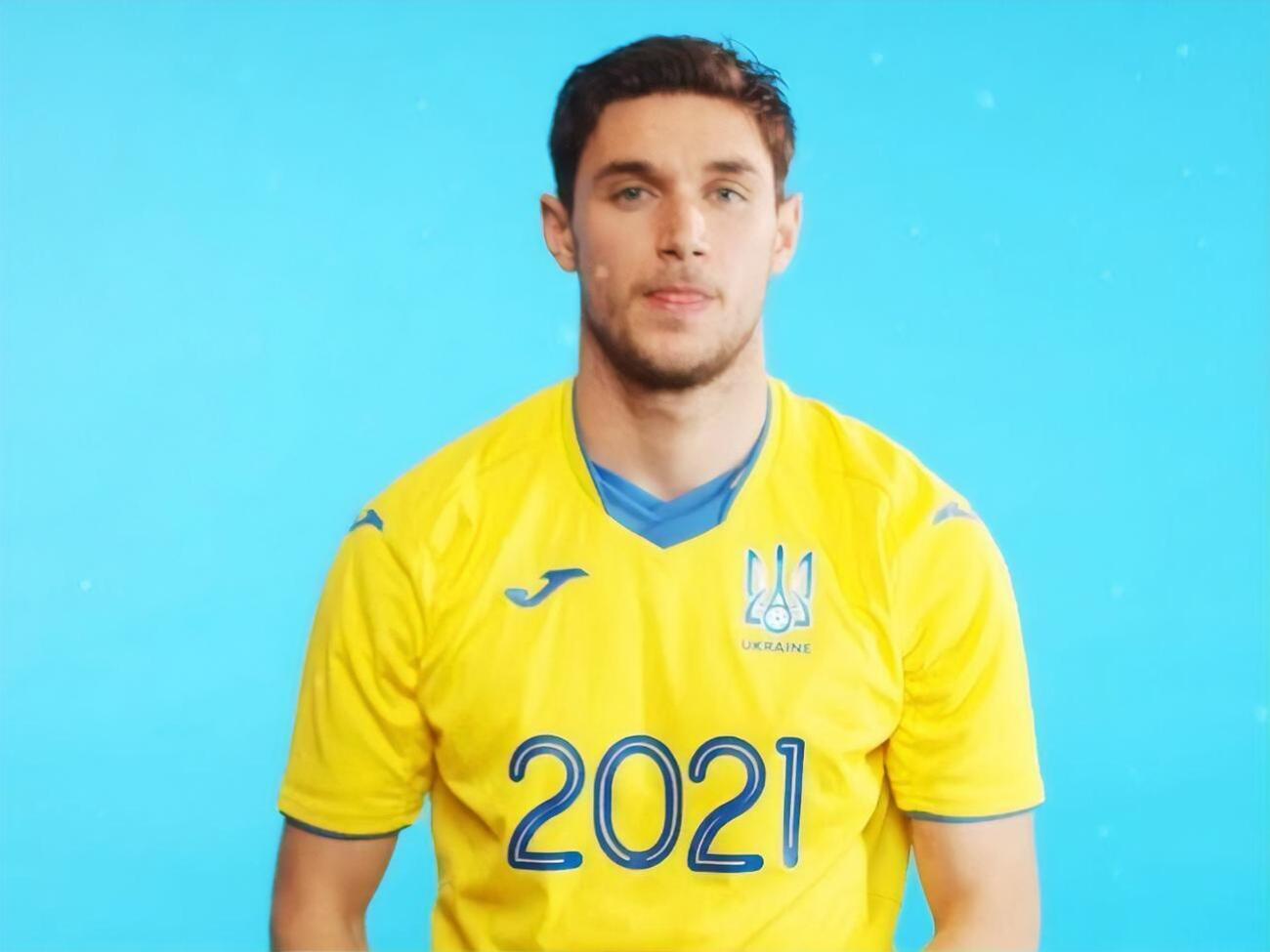 Участники съемок были одеты в футболки сборной